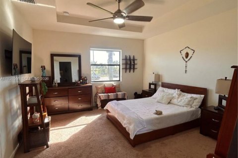 Townhouse in Homestead, Florida 3 bedrooms, 169.92 sq.m. № 1996148 - photo 20