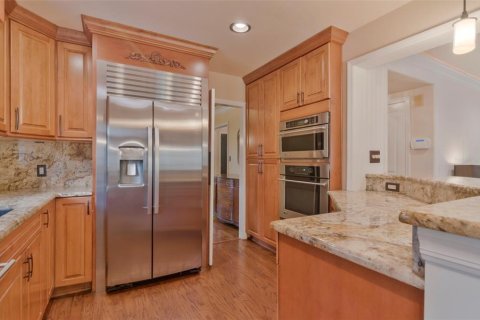 Villa ou maison à vendre à Tampa, Floride: 4 chambres, 236.34 m2 № 2408408 - photo 17