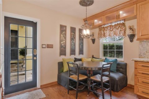 Villa ou maison à vendre à Tampa, Floride: 4 chambres, 236.34 m2 № 2408408 - photo 16
