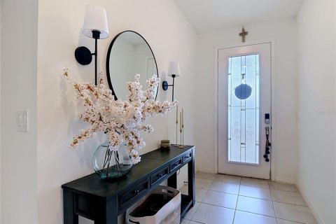 Villa ou maison à louer à Winter Haven, Floride: 4 chambres, 184.78 m2 № 2102266 - photo 3