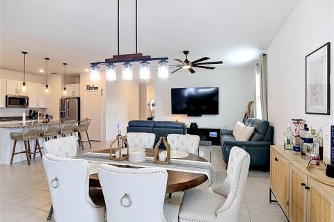 Villa ou maison à louer à Winter Haven, Floride: 4 chambres, 184.78 m2 № 2102266 - photo 12