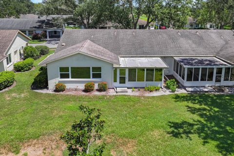Condo in Sun City Center, Florida, 2 bedrooms  № 1907062 - photo 27