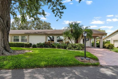 Condo in Sun City Center, Florida, 2 bedrooms  № 1907062 - photo 3