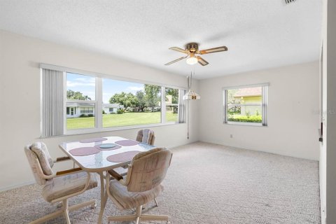 Condo in Sun City Center, Florida, 2 bedrooms  № 1907062 - photo 14