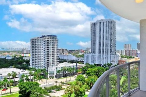 Купить кондоминиум в Майами, Флорида 2 спальни, 97.36м2, № 1729252 - фото 4