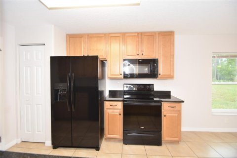 House in Palm Coast, Florida 3 bedrooms, 122.91 sq.m. № 2413722 - photo 10