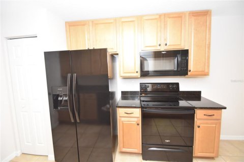 House in Palm Coast, Florida 3 bedrooms, 122.91 sq.m. № 2413722 - photo 9