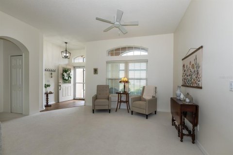 House in Leesburg, Florida 3 bedrooms, 160.91 sq.m. № 1904267 - photo 5
