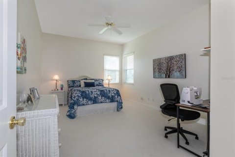 House in Leesburg, Florida 3 bedrooms, 160.91 sq.m. № 1904267 - photo 12