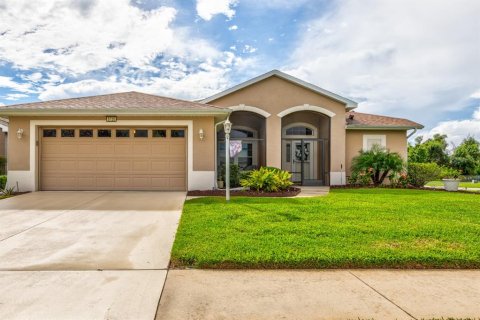 House in Leesburg, Florida 3 bedrooms, 160.91 sq.m. № 1904267 - photo 1