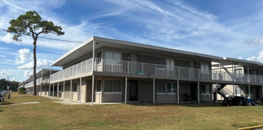 Condo in Cocoa, Florida, 1 bedroom  № 2244773