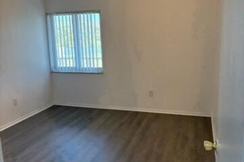 Condo in Cocoa, Florida, 1 bedroom  № 2244773 - photo 5