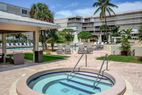 Copropriété à vendre à Palm Beach, Floride: 2 chambres, 143.16 m2 № 2177026 - photo 16