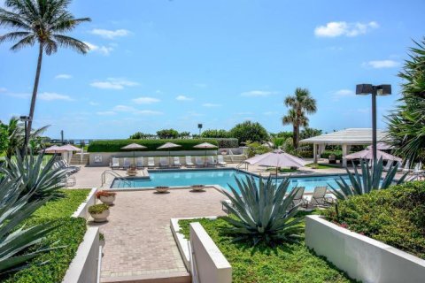 Copropriété à vendre à Palm Beach, Floride: 2 chambres, 143.16 m2 № 2177026 - photo 12