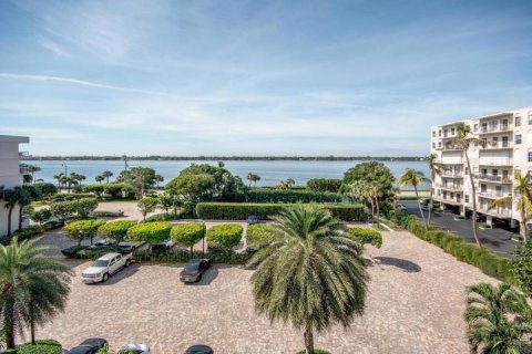 Copropriété à vendre à Palm Beach, Floride: 2 chambres, 143.16 m2 № 2177026 - photo 3