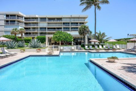 Copropriété à vendre à Palm Beach, Floride: 2 chambres, 143.16 m2 № 2177026 - photo 10