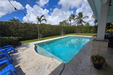 House in Miami, Florida 3 bedrooms, 169.55 sq.m. № 2040233 - photo 2
