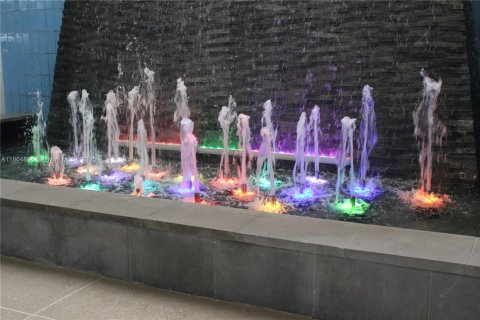 Купить кондоминиум в Тамарак, Флорида 2 спальни, 108.05м2, № 1957837 - фото 19