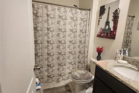 House in Lake Alfred, Florida 5 bedrooms, 248.42 sq.m. № 2215244 - photo 7