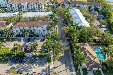 Townhouse in Miramar, Florida 3 bedrooms, 137.59 sq.m. № 1042954 - photo 1