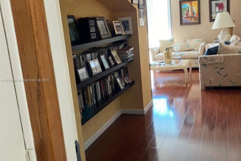 Купить кондоминиум в Авентура, Флорида 2 спальни, 126.35м2, № 1957661 - фото 3