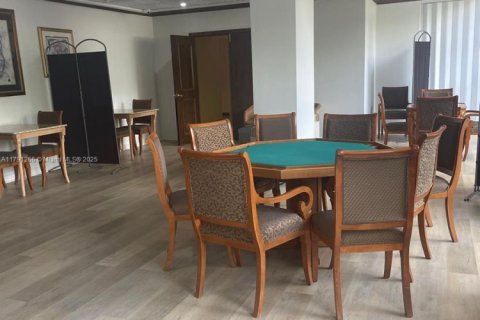 Купить кондоминиум в Авентура, Флорида 2 спальни, 126.35м2, № 1957661 - фото 25