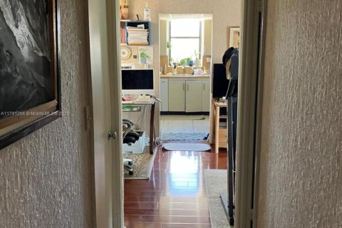 Купить кондоминиум в Авентура, Флорида 2 спальни, 126.35м2, № 1957661 - фото 10