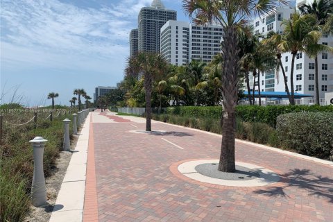 Copropriété à louer à Miami Beach, Floride: 1 chambre, 87.14 m2 № 1946427 - photo 8