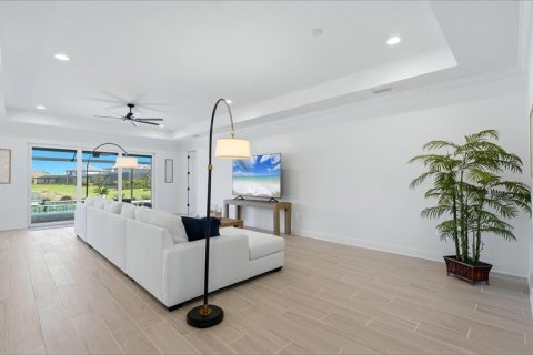 House in Venice, Florida 4 bedrooms, 260.59 sq.m. № 2139165 - photo 7