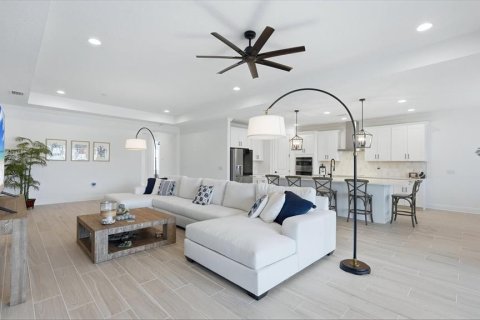 House in Venice, Florida 4 bedrooms, 260.59 sq.m. № 2139165 - photo 9