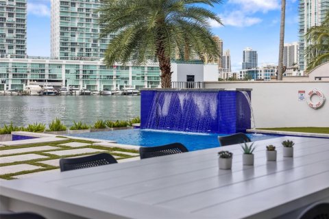 Casa en alquiler en Sunny Isles Beach, Florida, 4 dormitorios, 457.92 m2 № 2037318 - foto 9