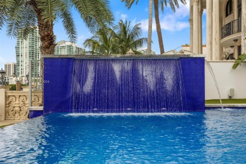 Casa en alquiler en Sunny Isles Beach, Florida, 4 dormitorios, 457.92 m2 № 2037318 - foto 17