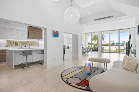 Casa en alquiler en Sunny Isles Beach, Florida, 4 dormitorios, 457.92 m2 № 2037318 - foto 28