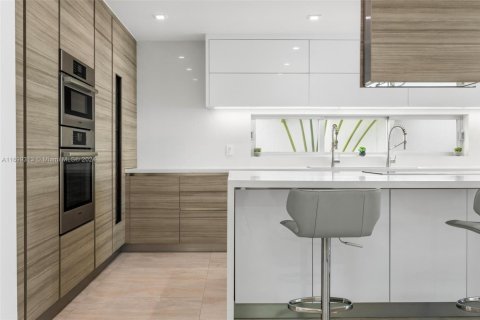 Casa en alquiler en Sunny Isles Beach, Florida, 4 dormitorios, 457.92 m2 № 2037318 - foto 24