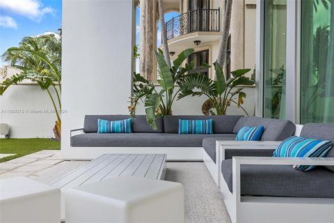 Casa en alquiler en Sunny Isles Beach, Florida, 4 dormitorios, 457.92 m2 № 2037318 - foto 4