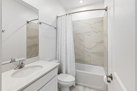 Townhouse in Port St. Lucie, Florida 3 bedrooms, 162.95 sq.m. № 2374962 - photo 30