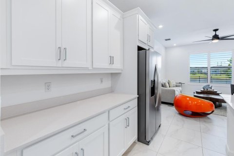 Townhouse in Port St. Lucie, Florida 3 bedrooms, 162.95 sq.m. № 2374962 - photo 10