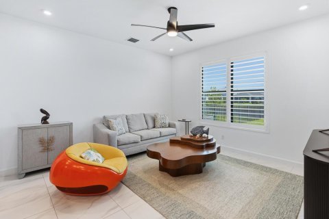 Townhouse in Port St. Lucie, Florida 3 bedrooms, 162.95 sq.m. № 2374962 - photo 4