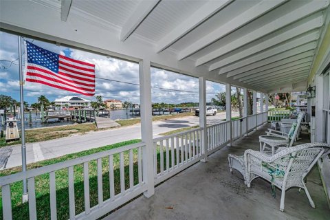 Villa ou maison à vendre à Port Richey, Floride: 5 chambres, 325.62 m2 № 2147729 - photo 24