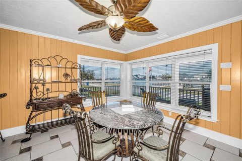 Villa ou maison à vendre à Port Richey, Floride: 5 chambres, 325.62 m2 № 2147729 - photo 29
