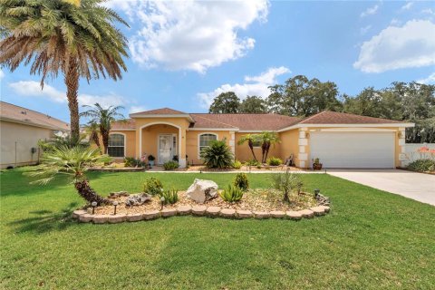 House in Oxford, Florida 4 bedrooms, 206.61 sq.m. № 2225082