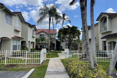 Condominio en venta en Pembroke Pines, Florida, 1 dormitorio, 56.67 m2 № 1942941 - foto 1