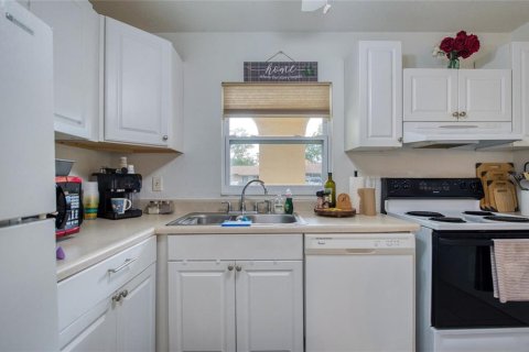 Casa en alquiler en Seminole, Florida, 2 dormitorios, 84.54 m2 № 1858049 - foto 9