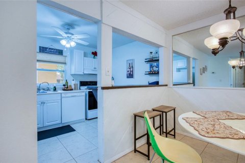 Casa en alquiler en Seminole, Florida, 2 dormitorios, 84.54 m2 № 1858049 - foto 8