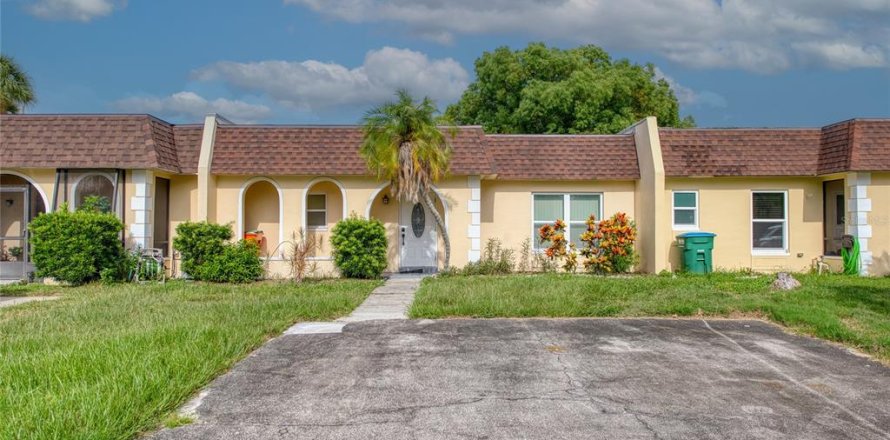 Casa en Seminole, Florida 2 dormitorios, 84.54 m2 № 1858049