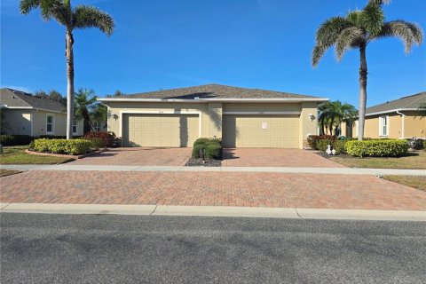 House in Englewood, Florida 2 bedrooms, 124.3 sq.m. № 1717711 - photo 1