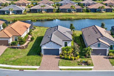 Купить виллу или дом в Лейквуд Ранч, Флорида 3 комнаты, 155.89м2, № 2412676 - фото 5