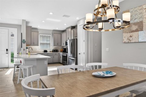 Купить виллу или дом в Лейквуд Ранч, Флорида 3 комнаты, 155.89м2, № 2412676 - фото 19