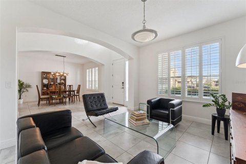 House in Winter Garden, Florida 7 bedrooms, 437.01 sq.m. № 2411543 - photo 16