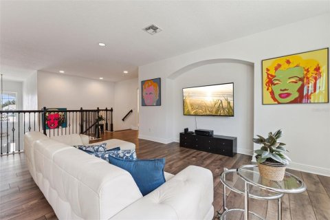 House in Winter Garden, Florida 7 bedrooms, 437.01 sq.m. № 2411543 - photo 24